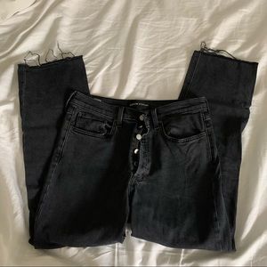 Aritzia Denim Forum Arlo High Rise Straight 28L in Black Eyeliner